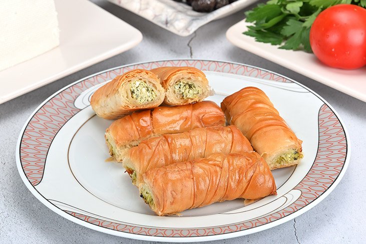 ispanakli-peynirli-citir-borek-01